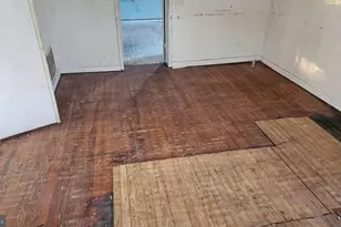 4102 Groveland Ave, Baltimore, MD 21215 - Photo 11