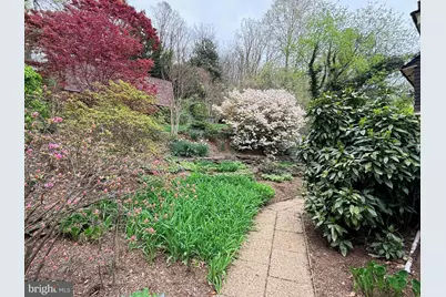 511 Edgevale Road, Baltimore, MD 21210 - Photo 3