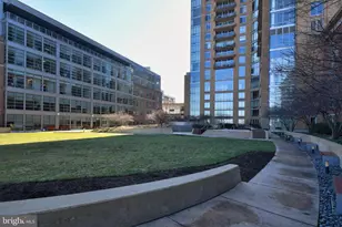 675 President St, Baltimore, MD 21202 - Photo 3