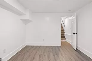 915 N Montford Ave, Baltimore, MD 21205 - Photo 23