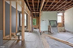 2906 Violet Ave, Baltimore, MD 21215 - Photo 15