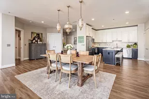 2772 Lighthouse Point E, Baltimore, MD 21224 - Photo 9