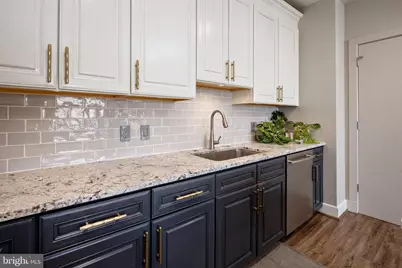 2772 Lighthouse Point E #216, Baltimore, MD 21224 - Photo 23