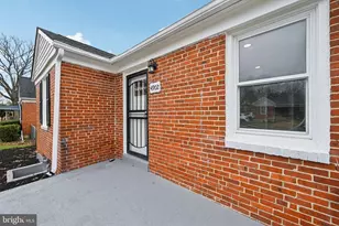 4902 Gilray Dr, Baltimore, MD 21214 - Photo 9