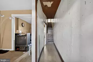 2221 W Fayette St, Baltimore, MD 21223 - Photo 5