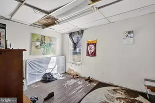 2221 W Fayette St, Baltimore, MD 21223 - Photo 11