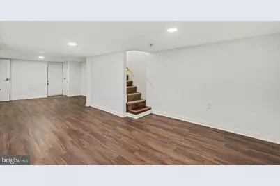 805 E 34th Street, Baltimore, MD 21218 - Photo 17