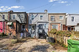 805 E 34th St, Baltimore, MD 21218 - Photo 19