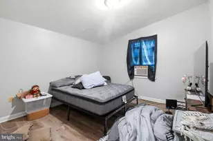 1421 W Fayette St, Baltimore, MD 21223 - Photo 15