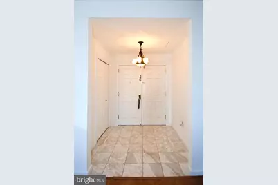 10 E Lee Street #809, Baltimore, MD 21202 - Photo 9