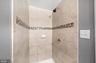 343 Font Hill Ave, Baltimore, MD 21223 - Photo 25