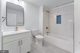 109 S Fulton Ave, Baltimore, MD 21223 - Photo 23