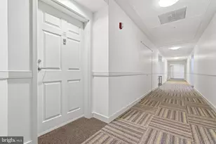 23 Pierside Dr, Baltimore, MD 21230 - Photo 25