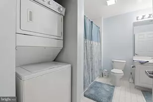 23 Pierside Dr, Baltimore, MD 21230 - Photo 19