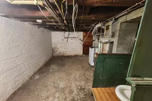 809 N Curley St, Baltimore, MD 21205 - Photo 11