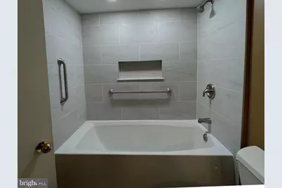 250 President Street S #909, Baltimore, MD 21202 - Photo 33