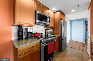 250 President Street S, Baltimore, MD 21202 - Photo 15