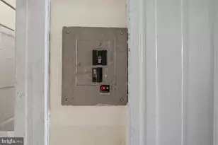 2708 Maryland Ave, Baltimore, MD 21218 - Photo 15