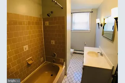 313 E 33rd Street, Baltimore, MD 21218 - Photo 11