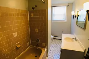 313 E 33rd St, Baltimore, MD 21218 - Photo 11