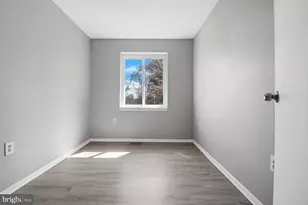 4626 Frederick Ave, Baltimore, MD 21229 - Photo 15