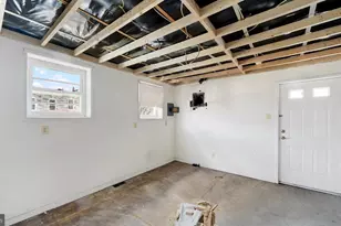 3209 E Lombard St, Baltimore, MD 21224 - Photo 11