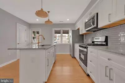 245 S Clinton Street, Baltimore, MD 21224 - Photo 9