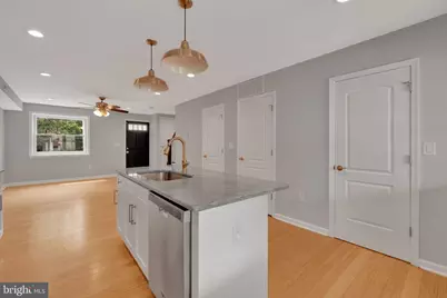 245 S Clinton Street, Baltimore, MD 21224 - Photo 7