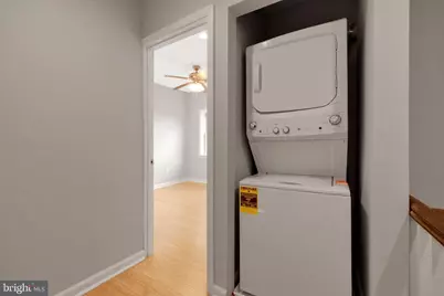 245 S Clinton Street, Baltimore, MD 21224 - Photo 23