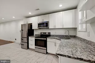 346 E 25th St, Baltimore, MD 21218 - Photo 19