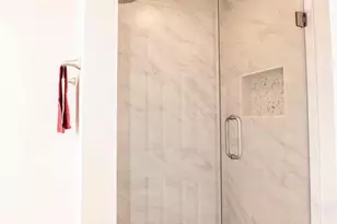 319 E University Pkwy, Baltimore, MD 21218 - Photo 23