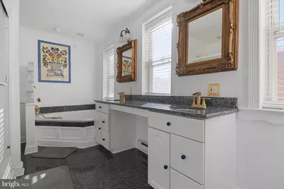 205 S Exeter Street, Baltimore, MD 21202 - Photo 25