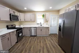 102 S Highland Ave, Baltimore, MD 21224 - Photo 7