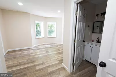102 S Highland Avenue, Baltimore, MD 21224 - Photo 9