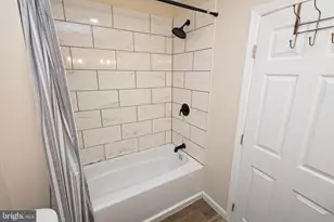 102 S Highland Ave, Baltimore, MD 21224 - Photo 11