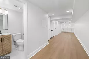 1631 E Oliver St, Baltimore, MD 21213 - Photo 31