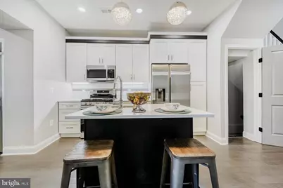 406 Lyndhurst Street, Baltimore, MD 21229 - Photo 11