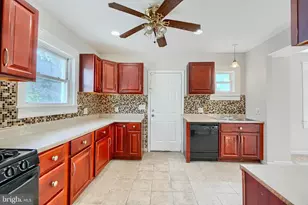 3805 Garrison Blvd, Baltimore, MD 21215 - Photo 9