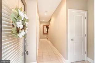 15 Yogurt Ln, Baltimore, MD 21231 - Photo 5