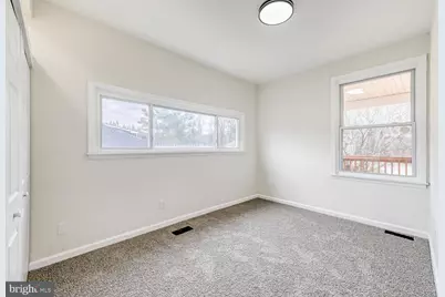 207 S Rock Glen Road, Baltimore, MD 21229 - Photo 13