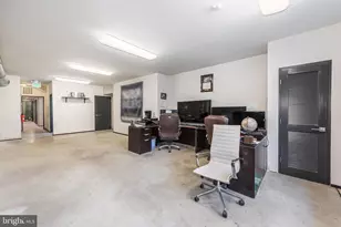 338 E 25th St, Baltimore, MD 21218 - Photo 15