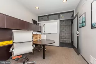 338 E 25th St, Baltimore, MD 21218 - Photo 11