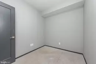 338 E 25th St, Baltimore, MD 21218 - Photo 17