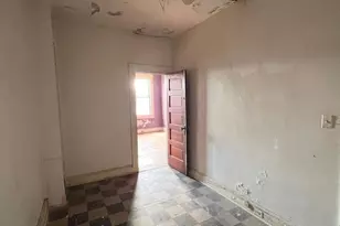 646 E 37th St, Baltimore, MD 21218 - Photo 9