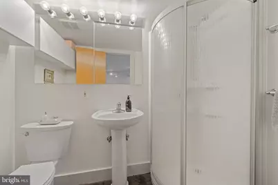 204 S Castle Street, Baltimore, MD 21231 - Photo 23