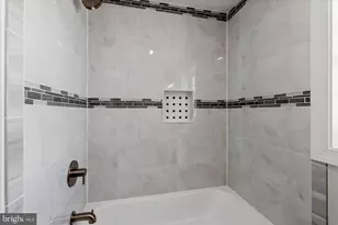 1015 S Kenwood Ave, Baltimore, MD 21224 - Photo 23