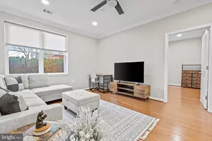 23 Pierside Dr, Baltimore, MD 21230 - Photo 3