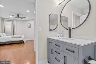 23 Pierside Dr, Baltimore, MD 21230 - Photo 13
