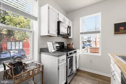858 W 32nd Street, Baltimore, MD 21211 - Photo 17