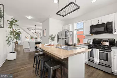 858 W 32nd Street, Baltimore, MD 21211 - Photo 15